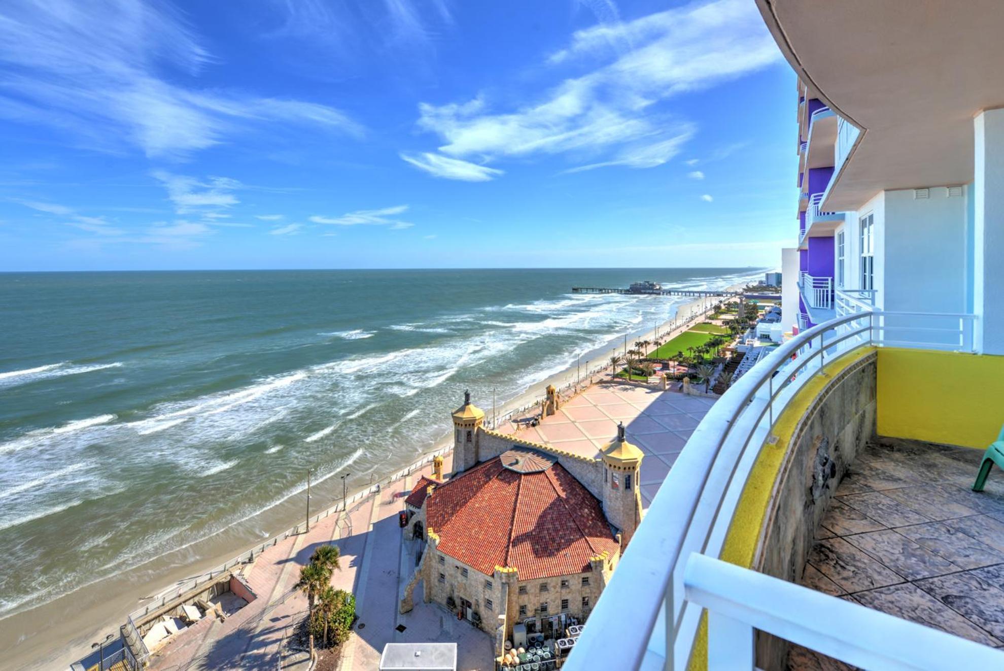 Wyndhams Ocean Walk Resort Daytona Beach Exterior photo